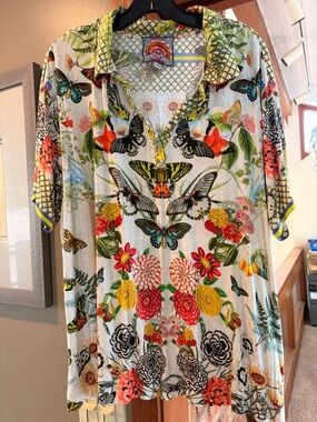 Johnny Was 2X collared knit monarch majestic mixed floral unique top.